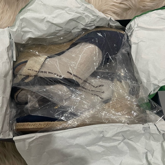 Brand new sandals now I used - Picture 7 of 7